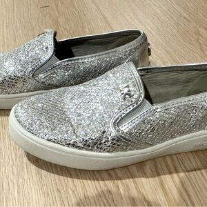 Michael Kors girls size 1 - Silver Glitter Slip-On Sneakers